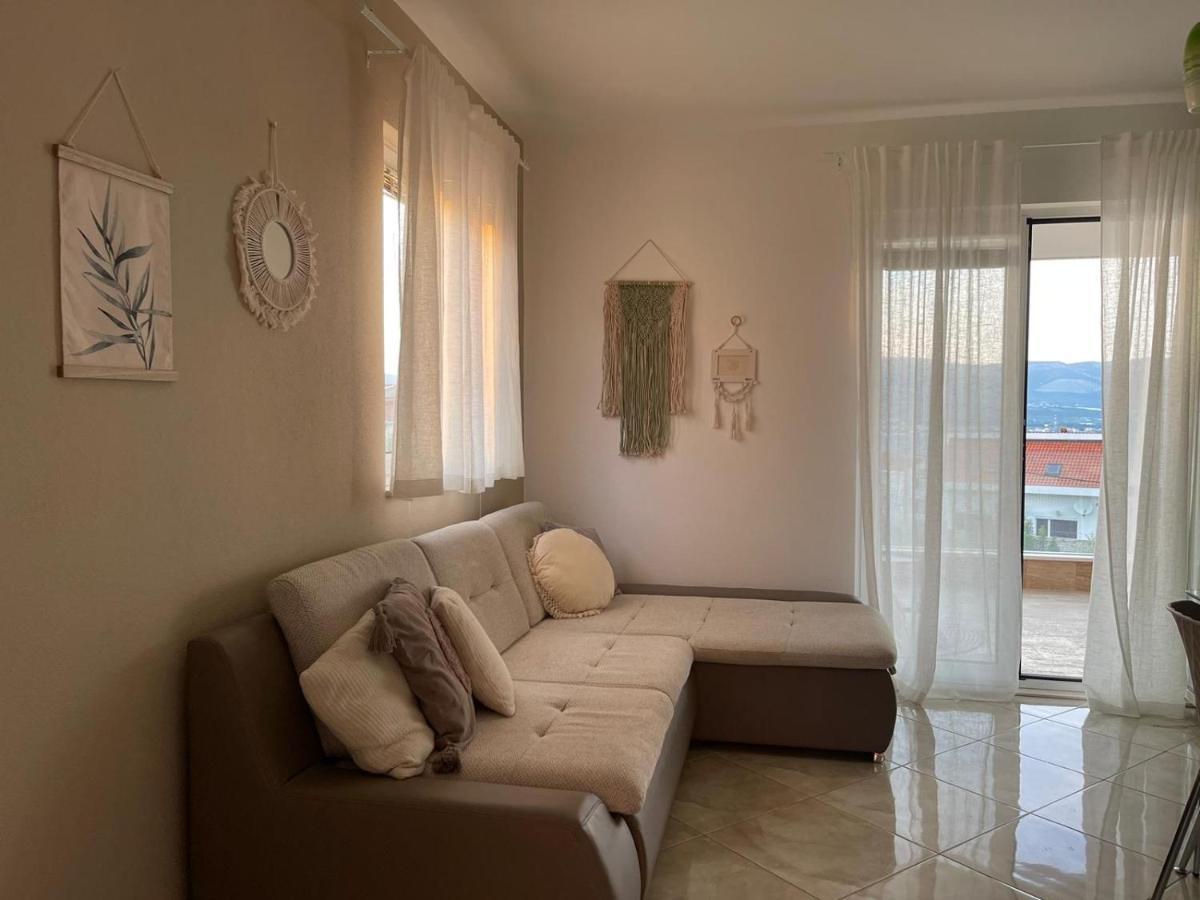 Apartments Belmat Trogir Exterior foto
