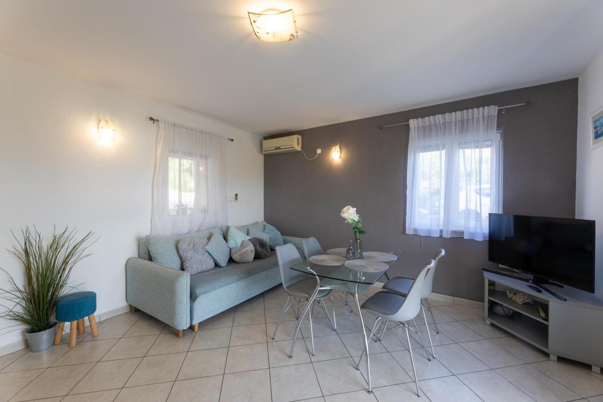 Apartments Belmat Trogir Exterior foto
